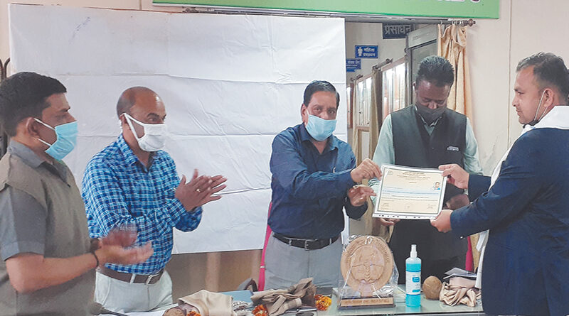 Indigenous diploma certificate distribution in Betul