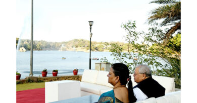 राज्यपाल श्री मिश्र ने राष्ट्रीय उद्यान से नक्की झील के सौंदर्य को निहारा