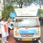 प्रधानमंत्री फसल बीमा योजना के प्रचार रथों को रवाना किया