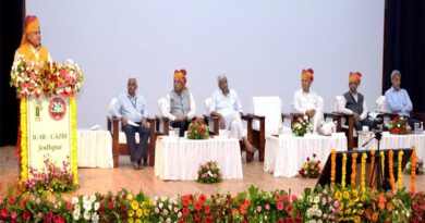 केंद्रीय मंत्री श्री नरेंद्र सिंह तोमर ने केंद्रीय शुष्क क्षेत्र अनुसंधान संस्थान (काजरी), जोधपुर में 4 नई सुविधाओं का उद्घाटन किया