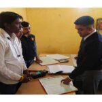 धार कलेक्टर ने किया सहकारी समिति उमरबन का निरीक्षण