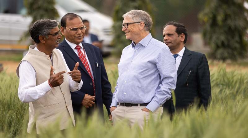 बिल गेट्स ने नई दिल्ली में भारतीय कृषि अनुसंधान संस्थान का दौरा किया
