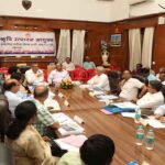 इंदौर में कृषि उत्पादन आयुक्त की संभाग स्तरीय समीक्षा बैठक संपन्न  किसानों को आधुनिक एवं लाभप्रद खेती से जोड़ने के निर्देश