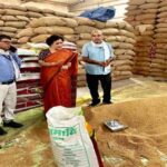 जबलपुर में बीज उत्पादक समिति की ग्रेडिंग यूनिट का किया निरीक्षण