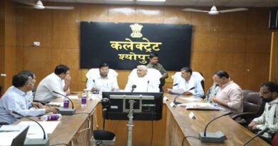 बटाईदारों को बिजली चोरी के प्रकरण में शामिल न करें- सांसद श्री तोमर  