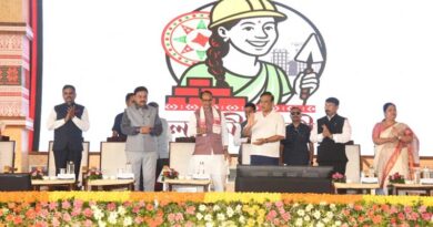 केंद्रीय मंत्री श्री शिवराज सिंह चौहान ने गुवाहाटी में 55,000 पीएमएवाई-जी आवासों के वर्चुअल गृह प्रवेश समारोह में लिया हिस्सा