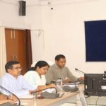 अमानक खाद - बीज बेचने वालों पर कार्यवाही करें - कलेक्टर