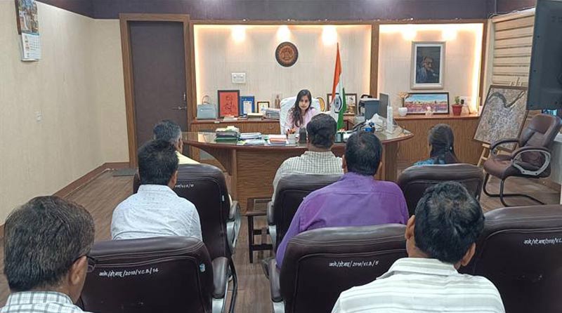 कलेक्‍टर ने मूंग उपार्जन एवं उर्वरक उपलब्‍धता की समीक्षा की
