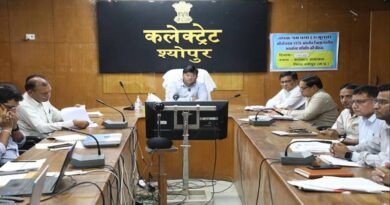 किसानों को स्प्रिंकलर सिंचाई पद्धति से जोड़ने हेतु प्रेरित करें