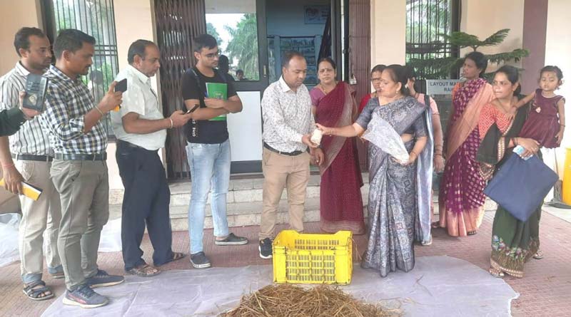 छोटे कमरे में सालभर कैसे करें मशरूम उत्पादन? रायगढ़ KVK में किसानों को मिला प्रशिक्षण