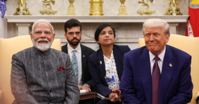 डोनाल्ड ट्रंप ने भारत पर 25% टैरिफ की घोषणा की, 1 अगस्त से लागू रूस से संबंध और ऊँचे आयात शुल्क बताए कारण