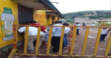 ग्वालियर की लक्ष्मीगंज मंडी में हुआ खाद का वितरण  
