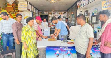 जबलपुर में अधिकारियों की देखरेख में उर्वरक वितरण व्यवस्था लागू