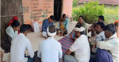 सीहोर में नरवाई प्रबंधन एवं कीट नियंत्रण संबंधी परामर्श दिया