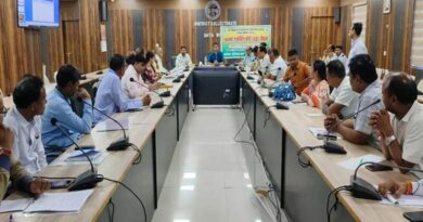 दतिया में आत्मा गवर्निग बोर्ड बैठक: किसानों को कृषि तकनीक का प्रशिक्षण न देने पर कलेक्टर ने लगाई फटकार