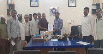 बिजली समस्या को लेकर किसानों ने ज्ञापन सौंपा