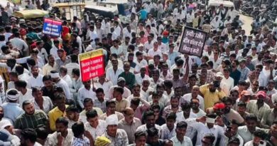ग्रीन फील्ड कॉरिडोर व भावांतर योजना के विरोध में किसानों ने किया प्रदर्शन