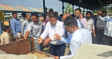 धार के किसान को सोयाबीन का सर्वाधिक 7121 रु प्रति  क्विंटल का भाव मिला
