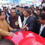 एग्रोविजन 2025 में महिंद्रा ने CNG, इथेनॉल और इलेक्ट्रिक ट्रैक्टर प्रदर्शित किए