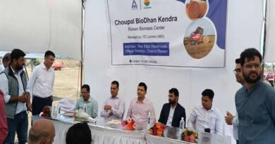 कलेक्टर ने देखी पराली प्रबंधन तकनीक