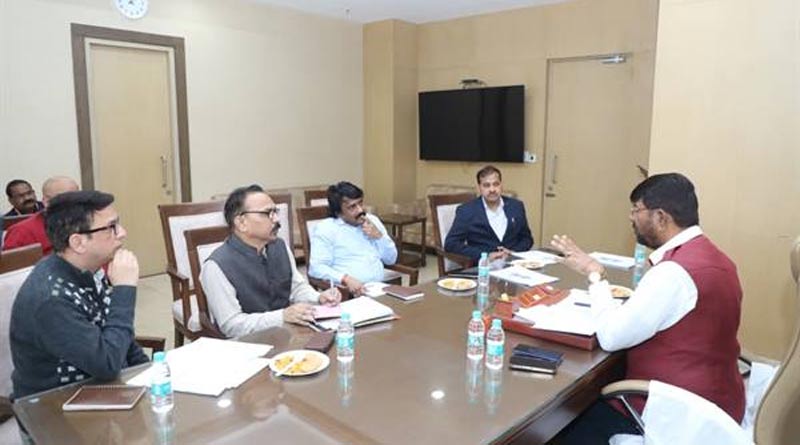 राज्य मंत्री ने डेयरी योजनाओं की समीक्षा की, बोले- डॉ. भीमराव अंबेडकर कामधेनु योजना के प्रावधानों को बनायें और पारदर्शी