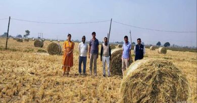 सीहोर में बेलर मशीन से हो रहा पराली प्रबंधन, खेतों की उर्वरा शक्ति भी बच रही