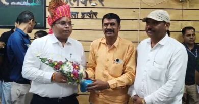 किसानों ने इंदौर कलेक्टर के प्रति जताया आभार