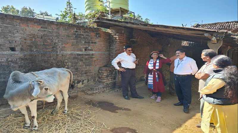 दुग्ध उत्पादन बढ़ाने हेतु उन्नत नस्ल के पशुपालन का मिला मार्गदर्शन