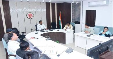 हरदा कलेक्टर ने प्राकृतिक कृषि और नरवाई प्रबंधन की समीक्षा की