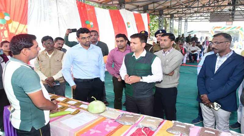टिमरनी कृषि उपज मंडी में जैविक/ प्राकृतिक हाट शुरू