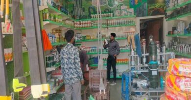 झाबुआ जिले में कृषि आदान विक्रेताओं के प्रतिष्ठानों का सतत निरीक्षण