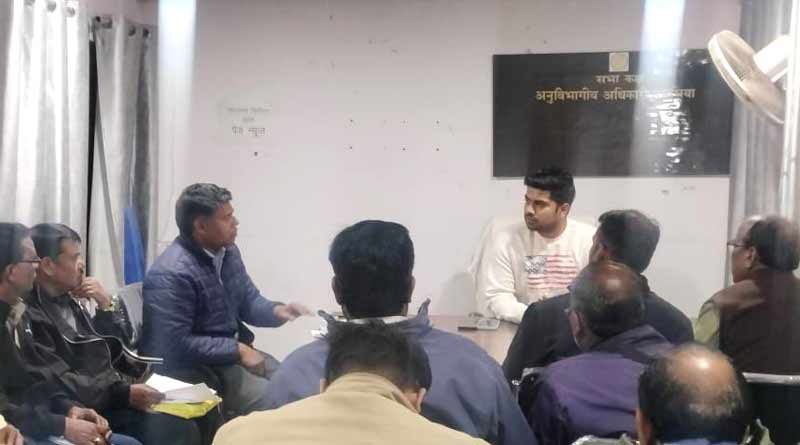 एसडीएम ने की यूरिया उर्वरक के भंडारण, वितरण एवं डिमांड की समीक्षा