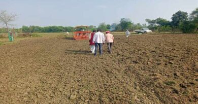 सुपर सीडर कृषि यंत्र से चना की बुवाई की