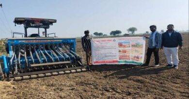 सुपर सीडर मशीन से लाभान्वित हुए कृषक श्री राजेंद्र सिंह यादव