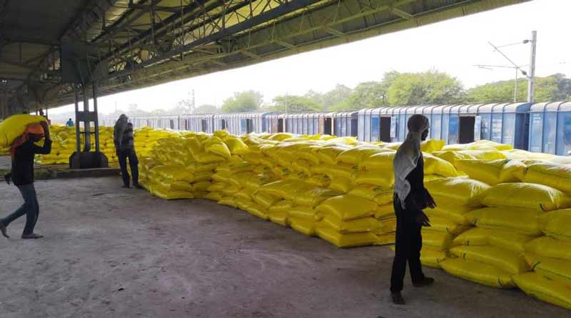 रबी सीजन में पर्याप्त यूरिया का भंडारण