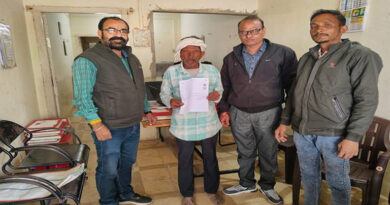 आलीराजपुर जिले में ई-टोकन से किया जा रहा खाद का वितरण