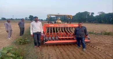 छतरपुर जिले में सुपर सीडर से गेहूं की स्मार्ट खेती