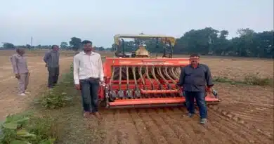 छतरपुर जिले में सुपर सीडर से गेहूं की स्मार्ट खेती