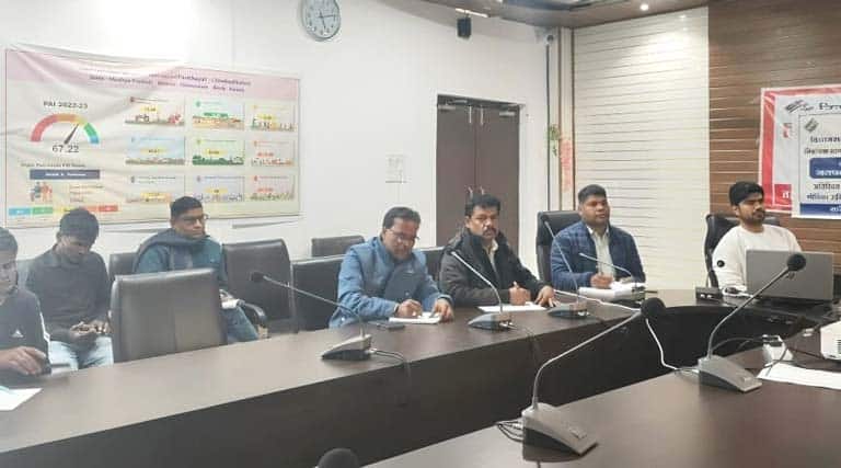 परासिया में उर्वरक वितरण की नवीन ई-विकास प्रणाली का ऑनलाइन प्रशिक्षण संपन्न