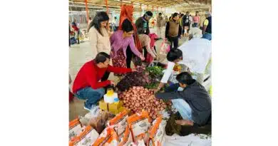 छिंदवाड़ा में लगा साप्ताहिक जैविक हाट बाजार