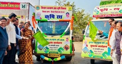 धार में केन्द्रीय राज्य मंत्री सावित्री ठाकुर ने कृषि रथ को किया रवाना