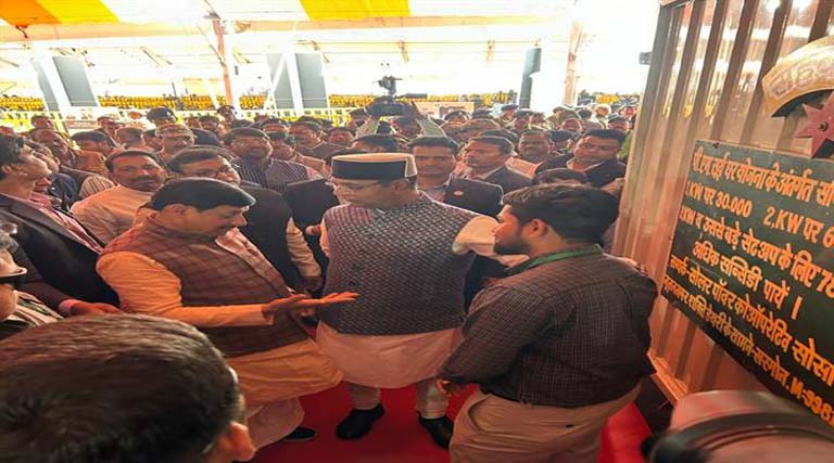 खरगोन की सोलर पावर सहकारी संस्था बनी हरित भविष्य की मशाल