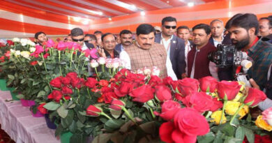 राज्य पुष्प महोत्सव में गुना का बजा डंका, पॉलीहाउस गुलाब के चारों प्रथम पुरस्कार मिले