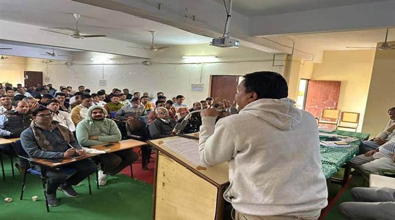 उज्जैन में उर्वरक विक्रेताओं को दिया ई-टोकन विकास प्रणाली का प्रशिक्षण-