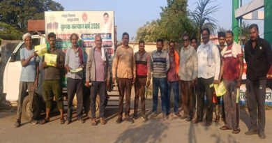 नरसिंहपुर: कृषि रथ से दी जा रही आधुनिक कृषि तकनीक की जानकारी  