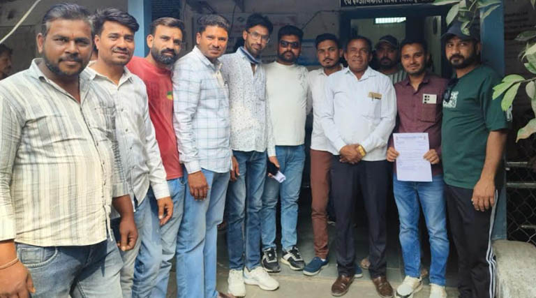 बरलाई शक्कर कारखाना की भूमि हस्तांतरण के विरोध में आपत्तियां प्रस्तुत