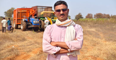 रायपुर : प्रदेश की पहली गन्ना हार्वेस्टर मशीन से बालोद के किसानों को मिली सुविधा, श्रम एवं लागत में कमी आने से गन्ने की खेती होगी लाभकारी