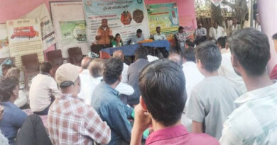 खंडवा: 'किसान चौपाल' में किसानों को दी नरवाई न जलाने की समझाइश  