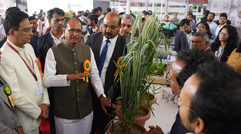 पूसा कृषि विज्ञान मेला 2026 का उद्घाटन: किसानों के बकाया भुगतान पर 12% ब्याज, शिवराज सिंह चौहान ने कृषि सुधारों का रोडमैप रखा