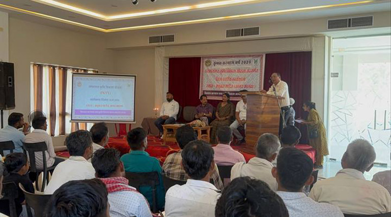 आगर मालवा : कार्यशाला में किसानों को जैविक एवं प्राकृतिक खेती की जानकारी दी